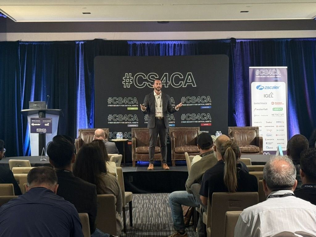 Jeffrey Macre presenting on the CS4CA main stage